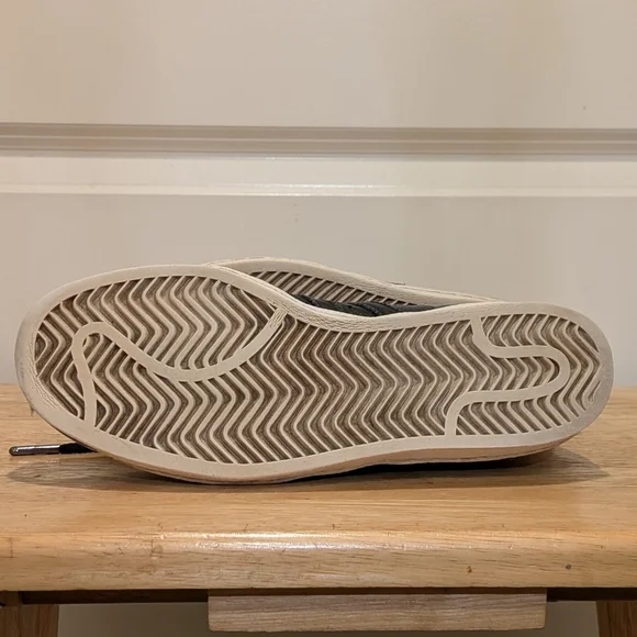 GUC Adidas Originals Superstar 6.5 Black and Silver Metal Toe Sneakers - Picture 10 of 13